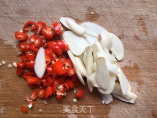 酸辣大白菜的做法步骤：2