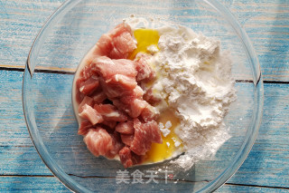 溜肉段——外酥里嫩，咸香可口的做法步骤：3