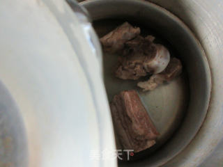 鹌鹑蛋娃娃菜肉骨汤的做法步骤：6