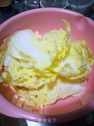 ＃暖身美食＃白菜午餐肉炖豆腐的做法步骤：1