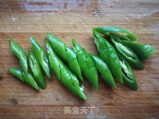 尖椒胡萝卜炒人造肉的做法步骤：4