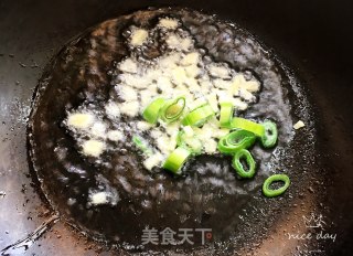 老干妈烧豆皮丝的做法步骤：4