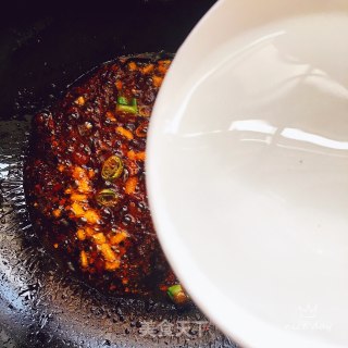 老干妈烧豆皮丝的做法步骤：6