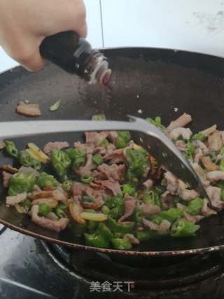 黄瓜炒肉的做法步骤：9