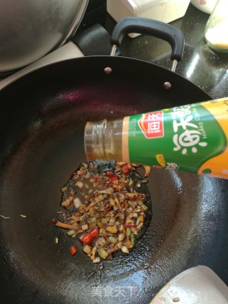 酱油水煮鱼的做法步骤：5