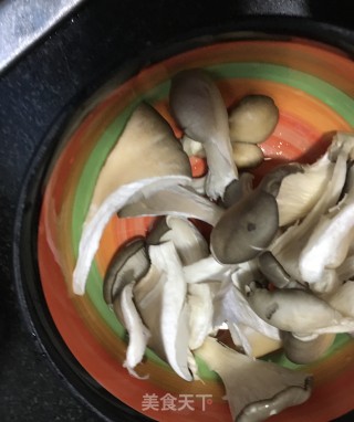 海参蘑菇荞麦面的做法步骤：3