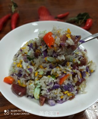 紫甘蓝腊肠蛋炒饭的做法步骤：7