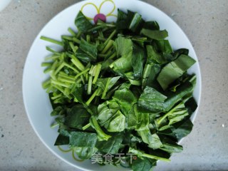 菠菜蛋花汤的做法步骤：3