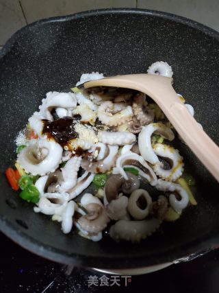 酱炒八爪鱼的做法步骤：7