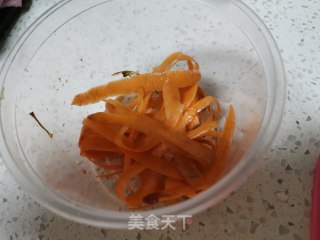 胡萝卜鸡蛋饼的做法步骤：2