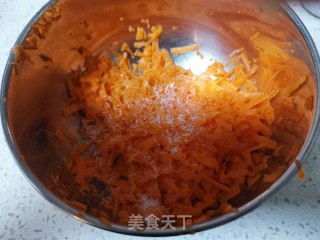 胡萝卜鸡蛋饼的做法步骤：4