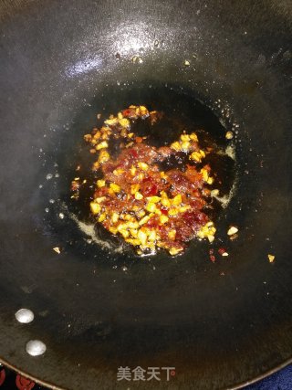 双椒木耳烩玉子豆腐的做法步骤：10
