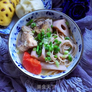 鲜藕鸡汤面的做法步骤：7