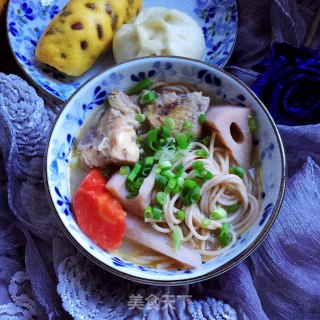 鲜藕鸡汤面的做法步骤：8