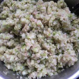 萝卜猪肉水饺的做法步骤：5