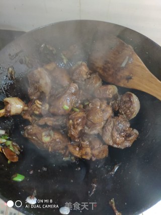 栗子炖鸡的做法步骤：7