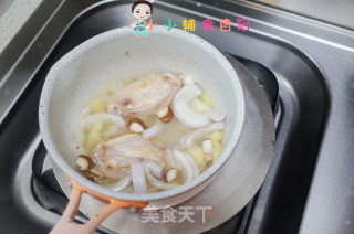 12个月以上咖喱鸡翅面的做法步骤：5