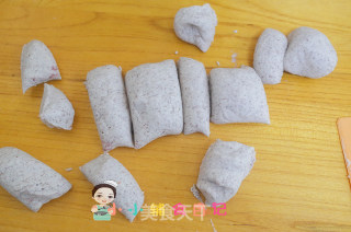 36个月以上肉泥彩色蘑菇馒头的做法步骤：10