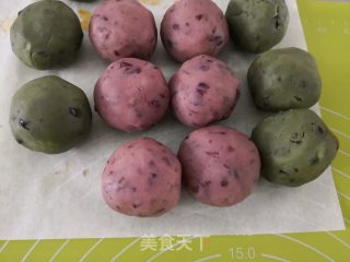 黄油版蛋黄酥的做法步骤：4