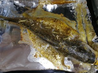 烤黄花鱼的做法步骤：4