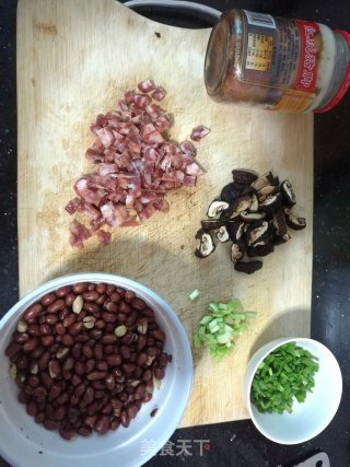 简易版八宝炒饭的做法步骤：2