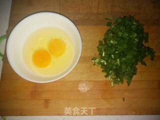 山东小吃：鸡蛋灌饼的做法步骤：2