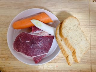 面包牛肉粒的做法步骤：1