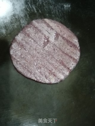 煎紫米粑粑的做法步骤：4