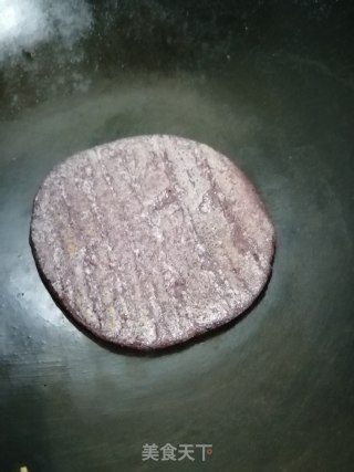 煎紫米粑粑的做法步骤：5