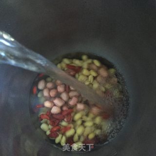 枸杞黄豆花生豆浆的做法步骤：5