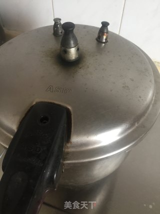 党参炖老鸽的做法步骤：8