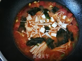 金针菇海带芽豆腐大酱汤的做法步骤：13