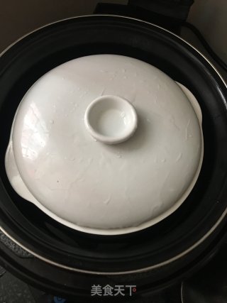 马蹄无花果炖鸡汤的做法步骤：6