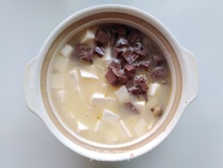 双色豆腐菌菇汤的做法步骤：6
