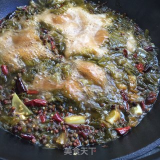 酸菜鲈鱼炖豆腐的做法步骤：5
