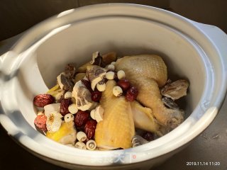 温补鸡汤的做法步骤：5