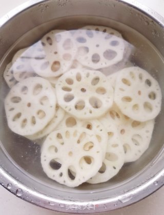 剁椒藕片的做法步骤：4