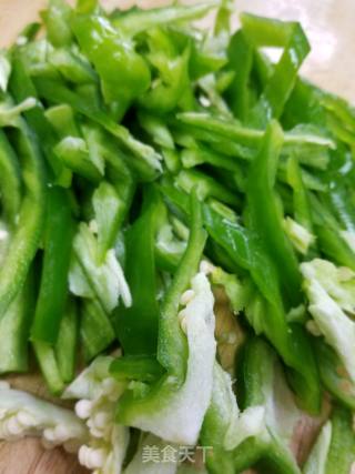 黄焖乌鸡滑菇的做法步骤：6
