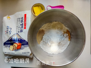 白吐司的做法步骤：2