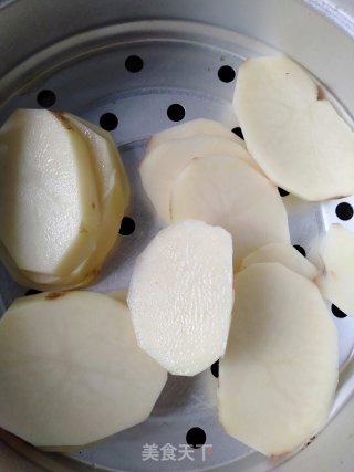 土豆丸子的做法步骤：2