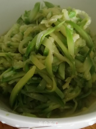 清炒西胡瓜的做法步骤：9
