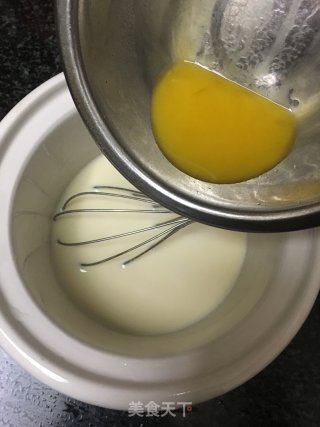 火龙果班戟的做法步骤：5