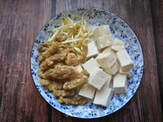 小酥肉砂锅烩的做法步骤：3
