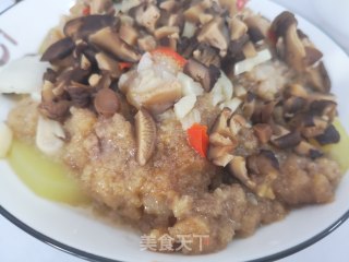 一个人的精致简餐：香菇糯米粉蒸肉的做法步骤：8