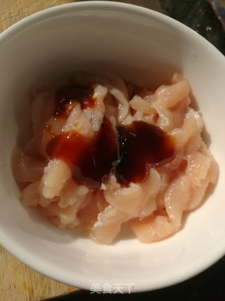 鸡胸脯肉炒黑木耳的做法步骤：3