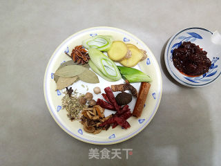 炖筋头巴脑的做法步骤：3