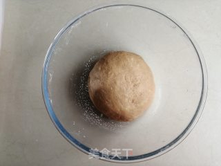 红糖红枣馒头的做法步骤：4