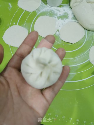 生煎包的做法步骤：4