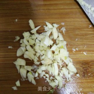 蒜蓉茼蒿的做法步骤：2
