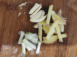 干锅肥肠煲的做法步骤：4